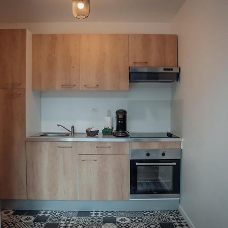 Superbe Appartement Avec Terrasse Au Calme Ernée Exterior foto